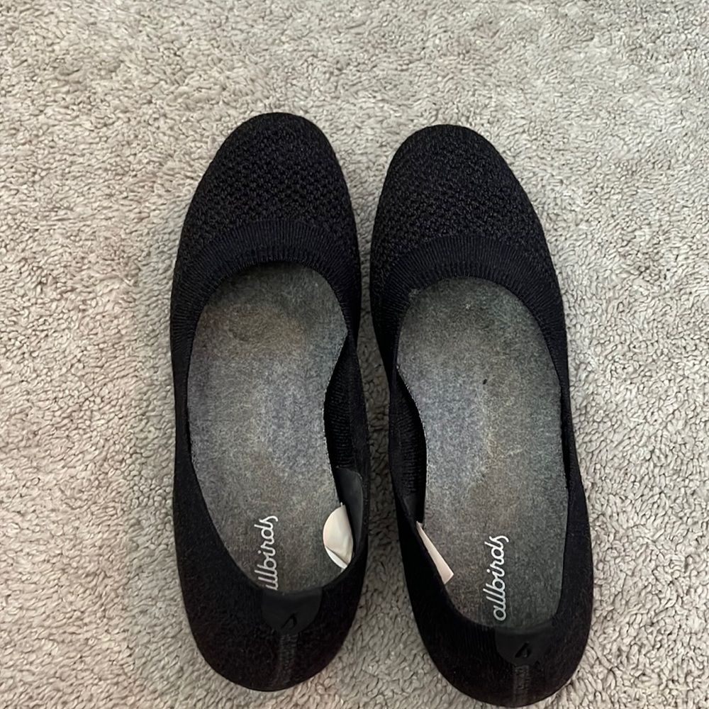 Used size 8.5 Allbirds Tree Breezers Flats